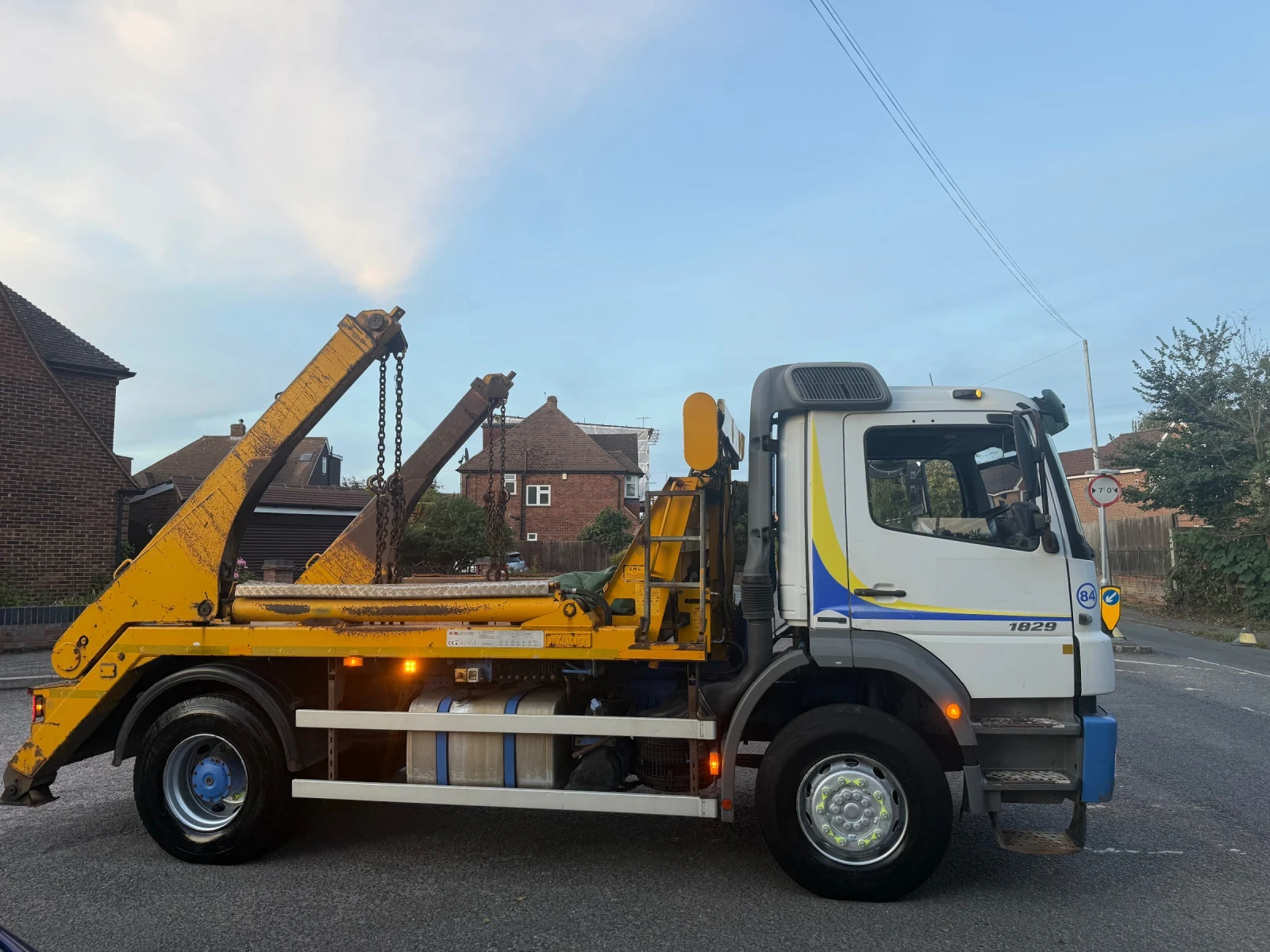 Mercedes-Benz Arocs Skip Truck  - изображение 5