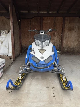 Ski-Doo Summit 800 X, снимка 2