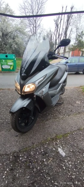������ Kymco Downtown