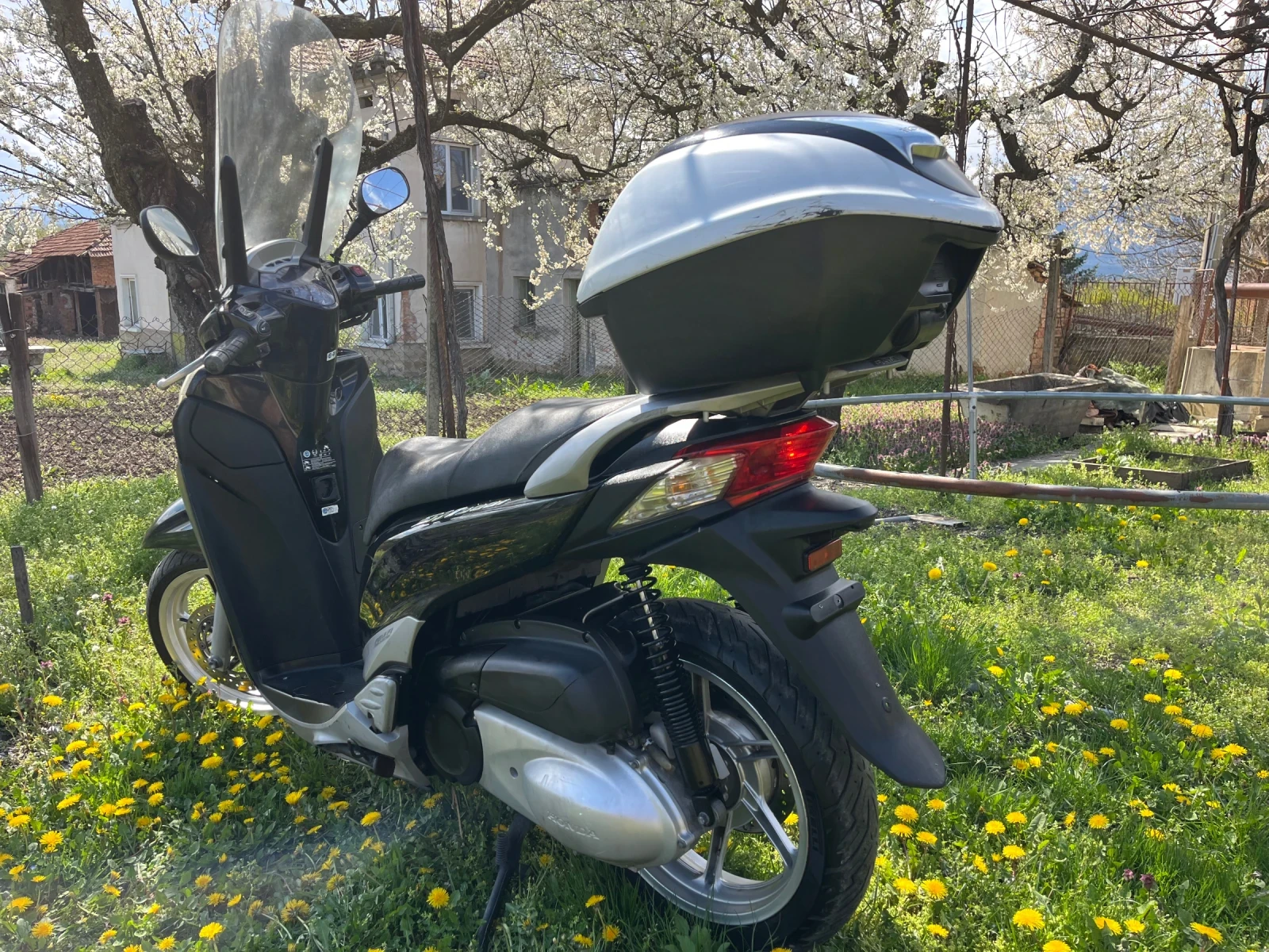 Honda Sh 300i 2011г, снимка 4 - Мотоциклети и мототехника - 54157564