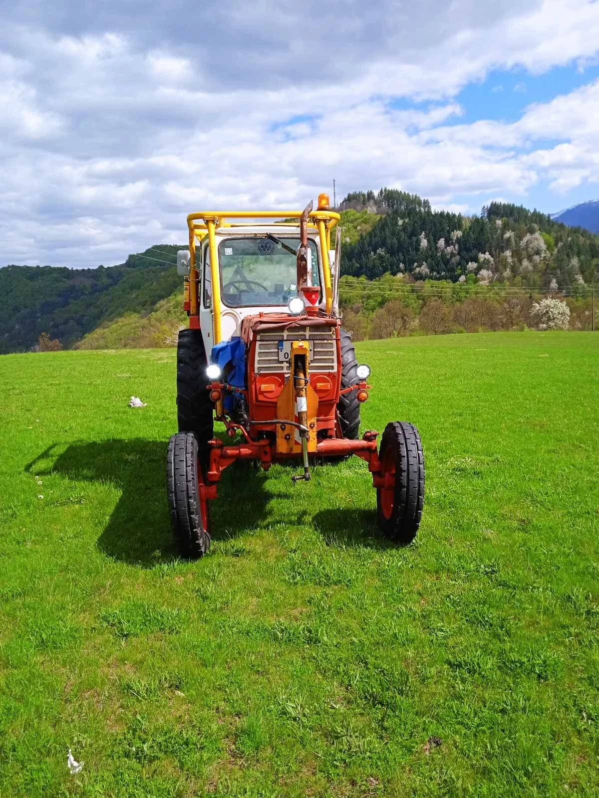 Трактор ЮМЗ, снимка 2 - Селскостопанска техника - 54329645