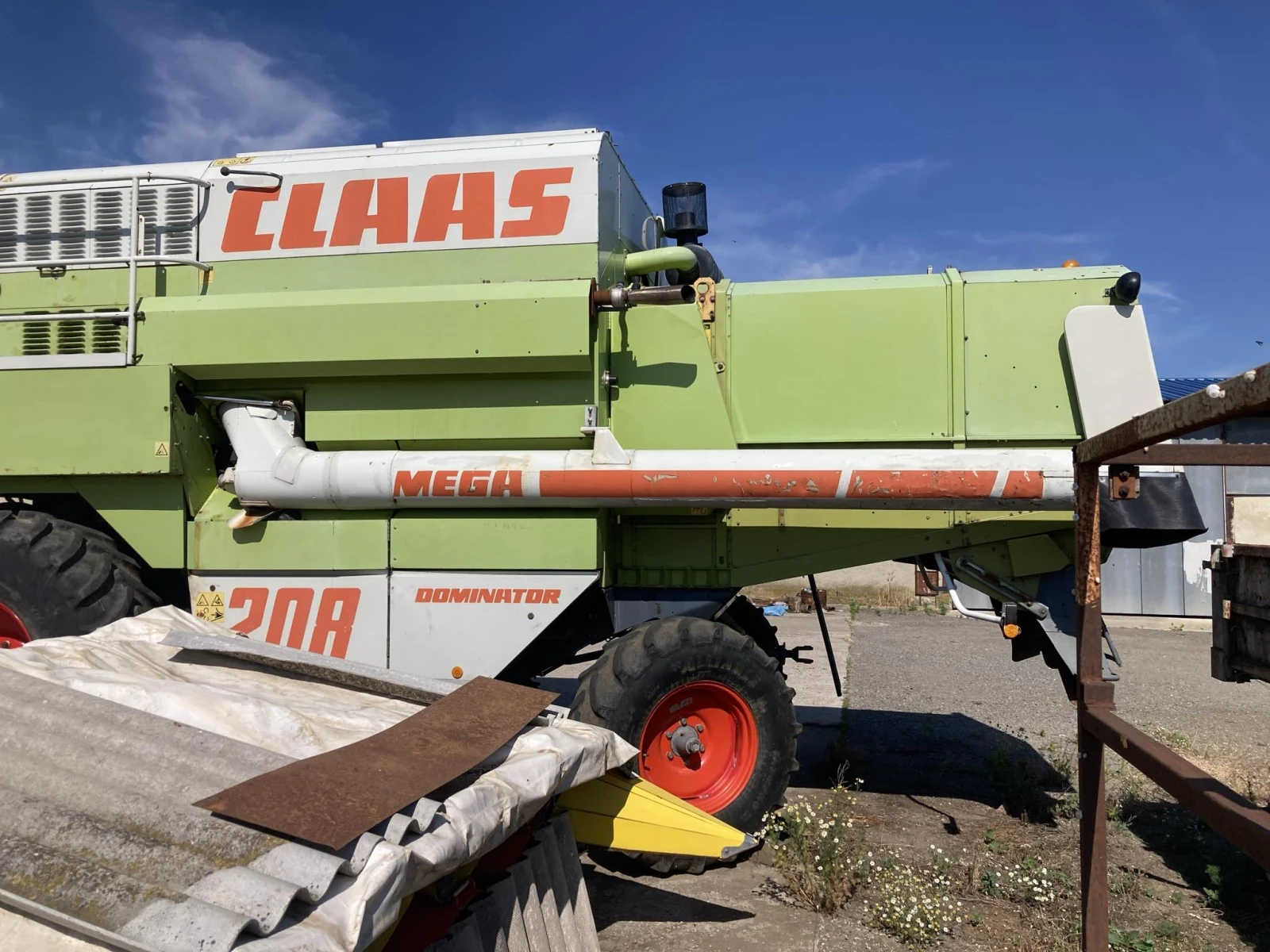 Комбайн Claas Mega 208, снимка 6 - Селскостопанска техника - 55072298