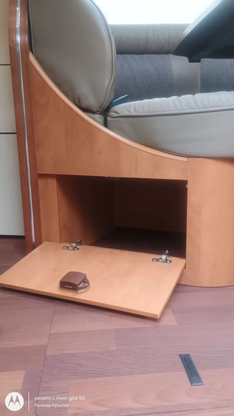 Кемпер Carthago CHIC C-LINE I 4.9, снимка 10 - Каравани и кемпери - 53288615