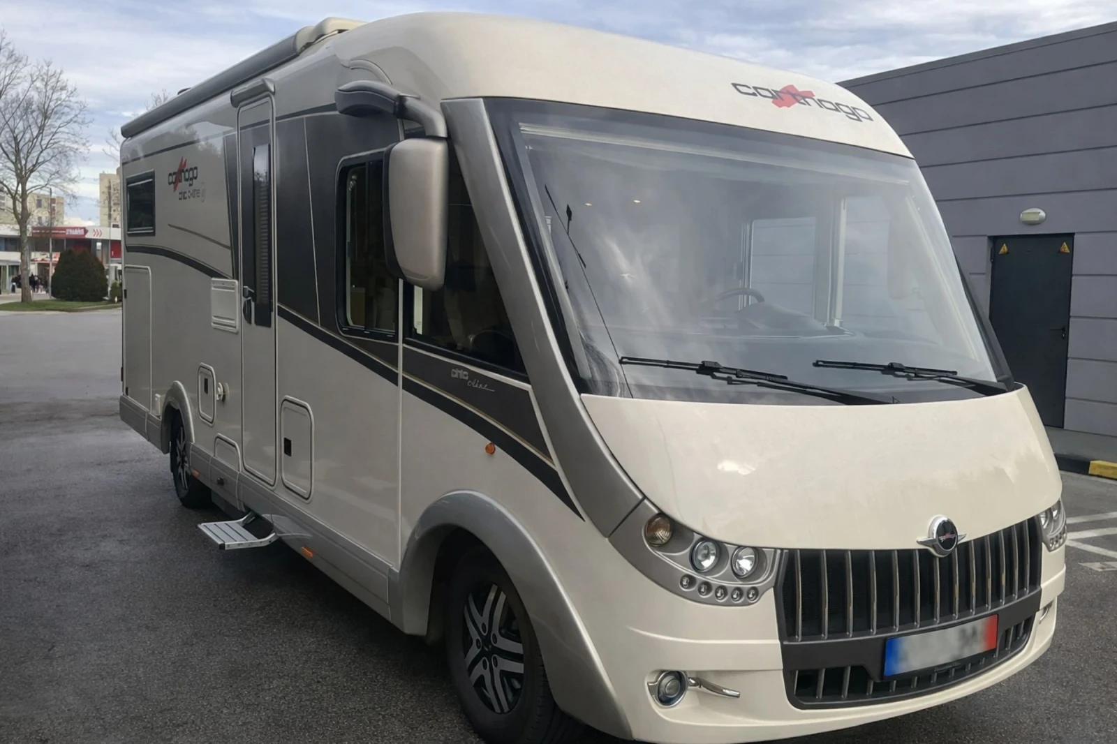 Кемпер Carthago CHIC C-LINE I 4.9 - изображение 2