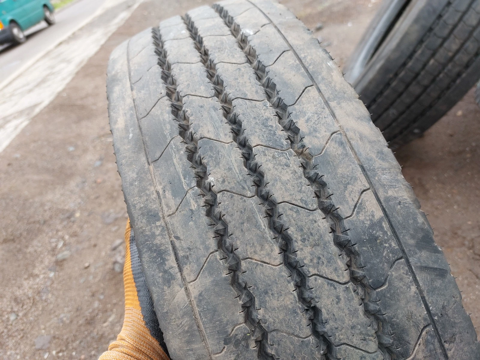 ���� 215/75R17.5 | Mobile.bg � ����������� 1