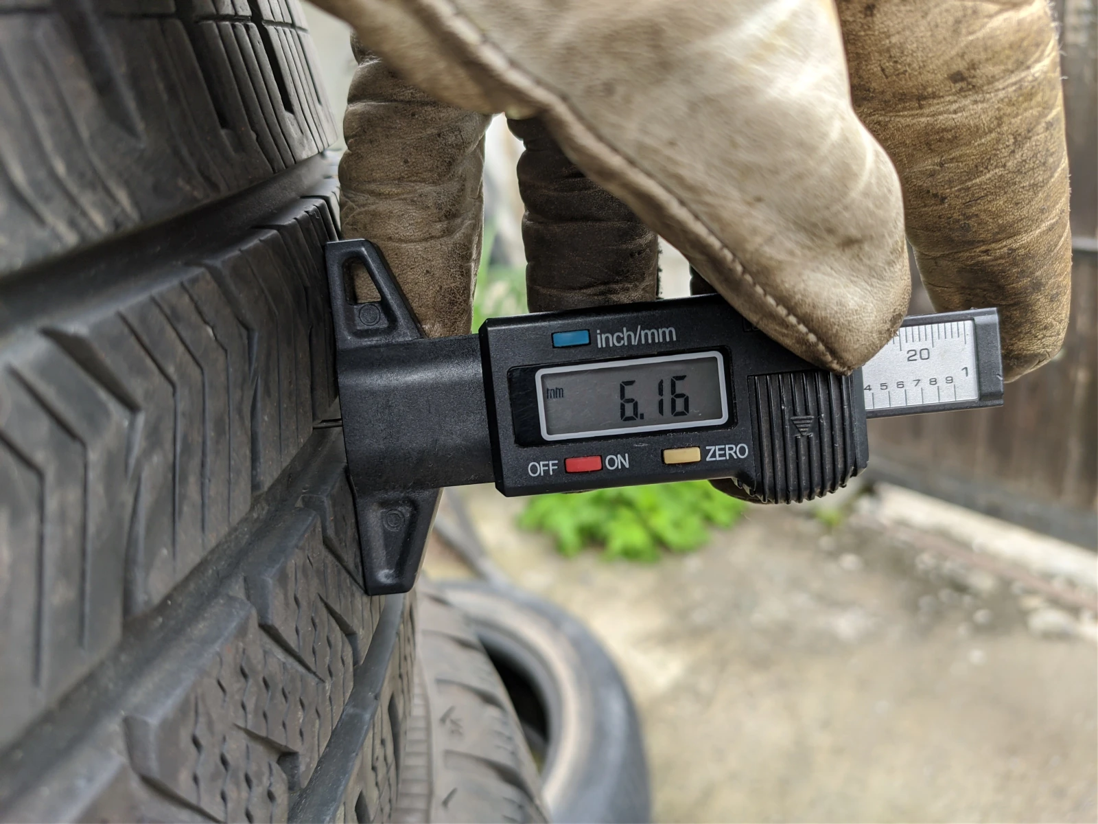 Гуми Всесезонни 215/45R16, снимка 6 - Гуми и джанти - 55491888