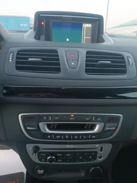 Renault Megane 1, 6 dCi, FULL екстри, ПЕРФЕКТНО, ЛИЗИНГ , снимка 11