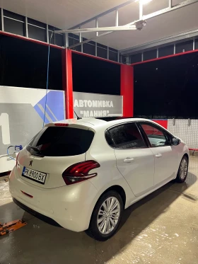 Peugeot 208, снимка 1