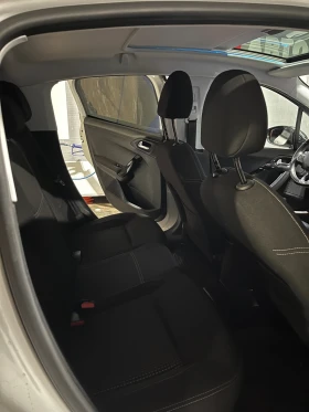 Peugeot 208, снимка 10