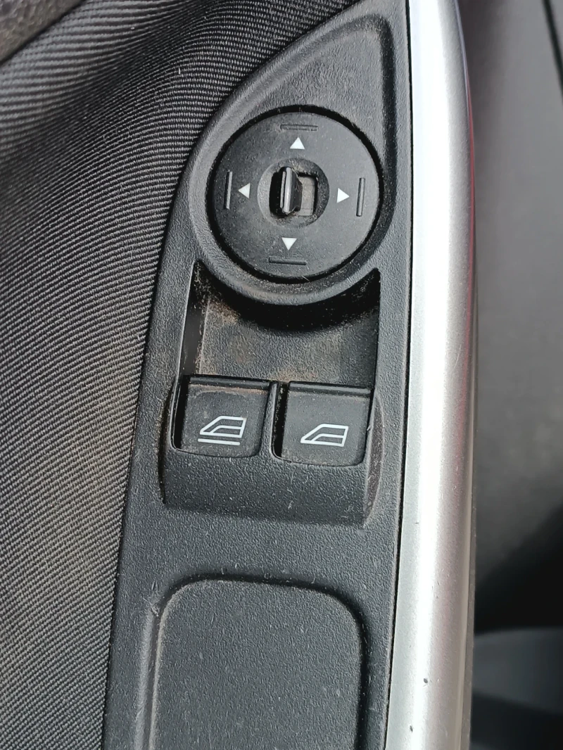 Ford Focus 1.0 i, КОЛЕДНА ПРОМОЦИЯ, ПЕРФЕКТЕН, ЛИЗИНГ , снимка 10 - Автомобили и джипове - 49817624