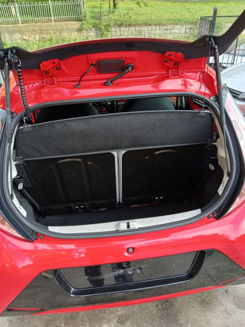 Toyota Aygo, снимка 17 - Автомобили и джипове - 50224619