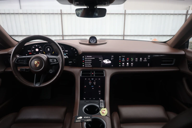 Porsche Taycan 4S MATRIX Luft 360 PANO BOSE Chrono SzH #iCarbg, снимка 11 - Автомобили и джипове - 52393009