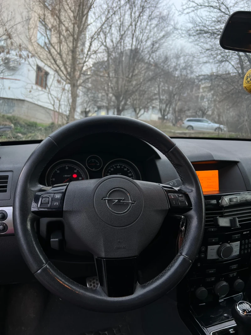 Opel Astra, снимка 9 - Автомобили и джипове - 52632646
