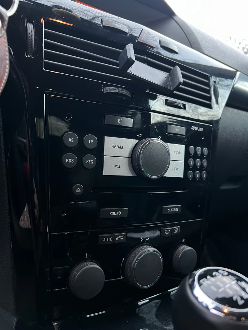 Opel Astra, снимка 10 - Автомобили и джипове - 52632646