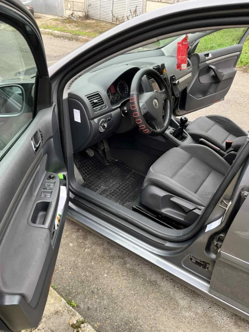 VW Golf, снимка 5 - Автомобили и джипове - 52742130