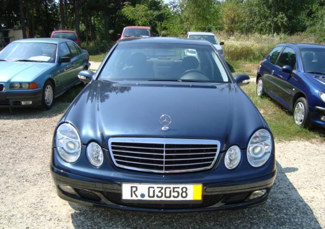 Mercedes-Benz E 220 CDi, БАРТЕР, снимка 2 - Автомобили и джипове - 22453667