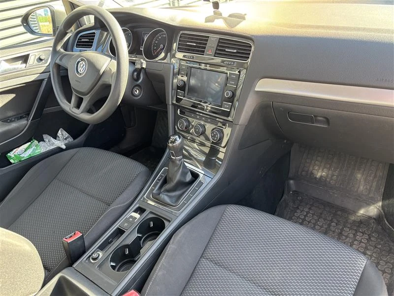 VW Golf  - изображение 9