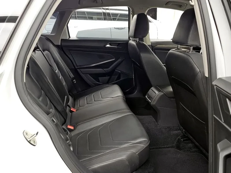 VW Jetta 1.4 TSI PRESTIGE, снимка 12 - Автомобили и джипове - 55001267
