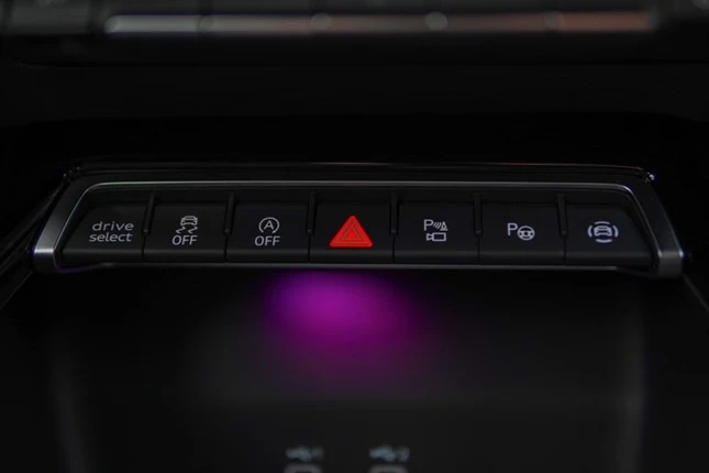 Audi Rs3 = NEW = Black Optic Plus Гаранция, снимка 8 - Автомобили и джипове - 55434946