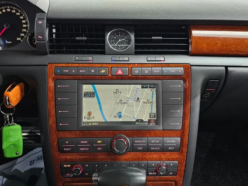 VW Phaeton V6 3.0 Tdi Vw611, снимка 12 - Автомобили и джипове - 55898436
