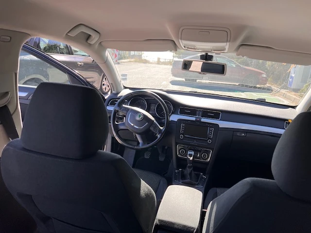 Skoda Superb, снимка 7 - Автомобили и джипове - 56367936