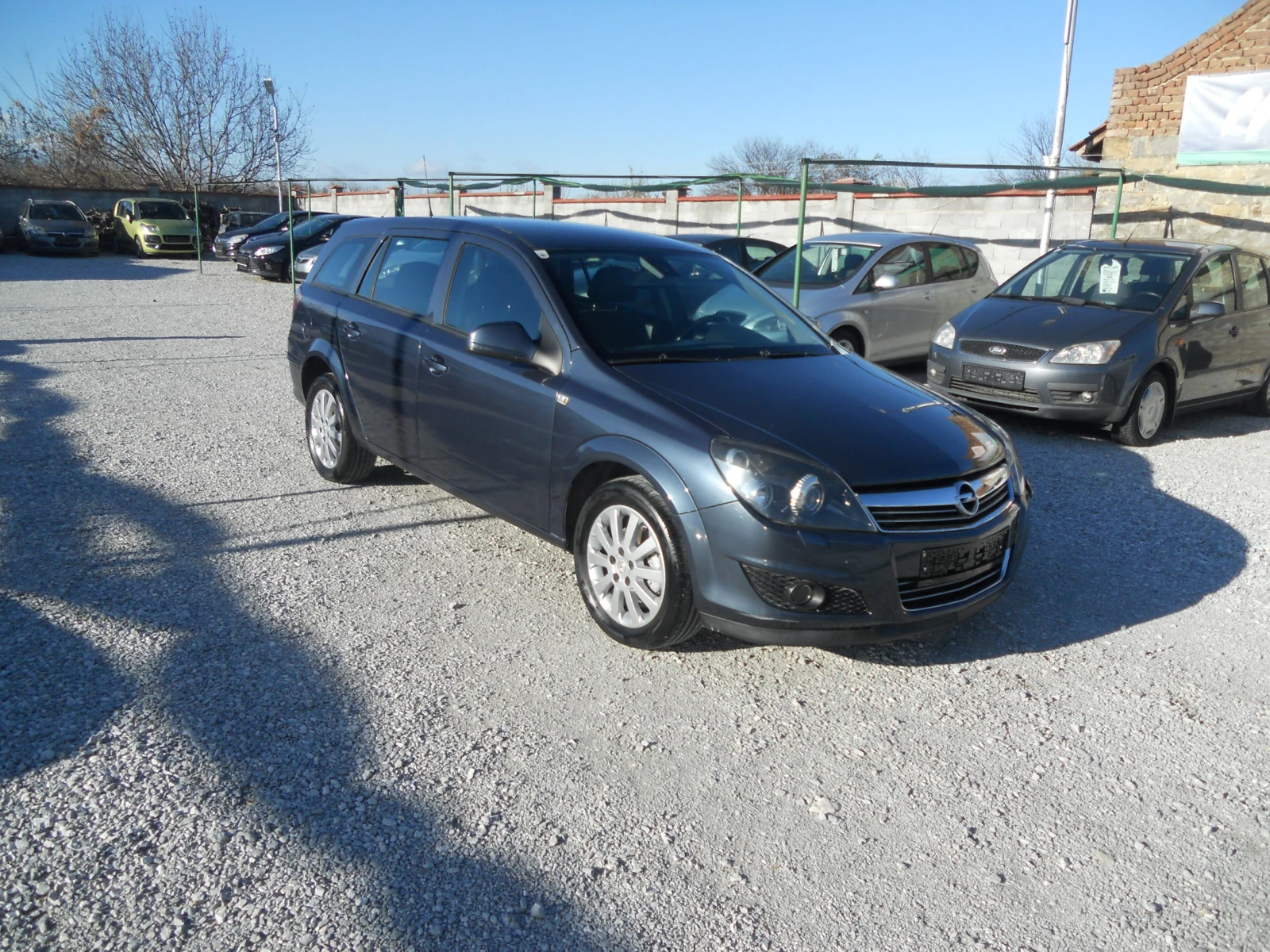 Opel Astra 1.4i ЛИЗИНГ!!!!! РЕАЛНИ КИЛОМЕТРИ+ СЕРВИЗНА ИСТОРИ, снимка 1