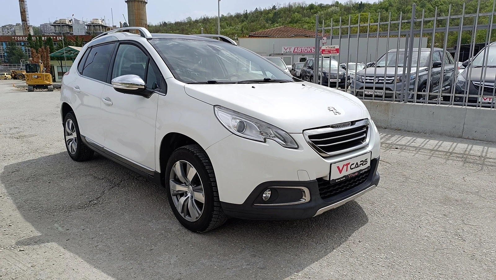 Peugeot 2008 1.2i - изображение 6