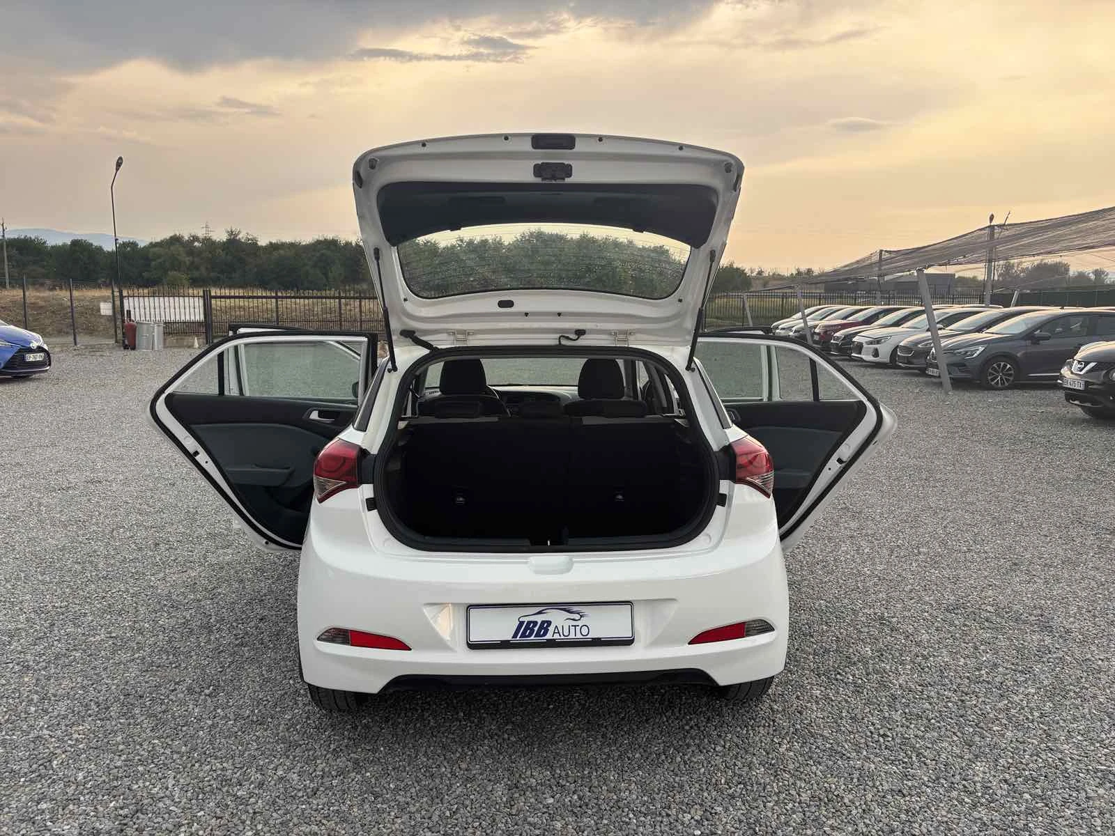 Hyundai I20 1.1 , Euro 6, Нов Внос - изображение 9