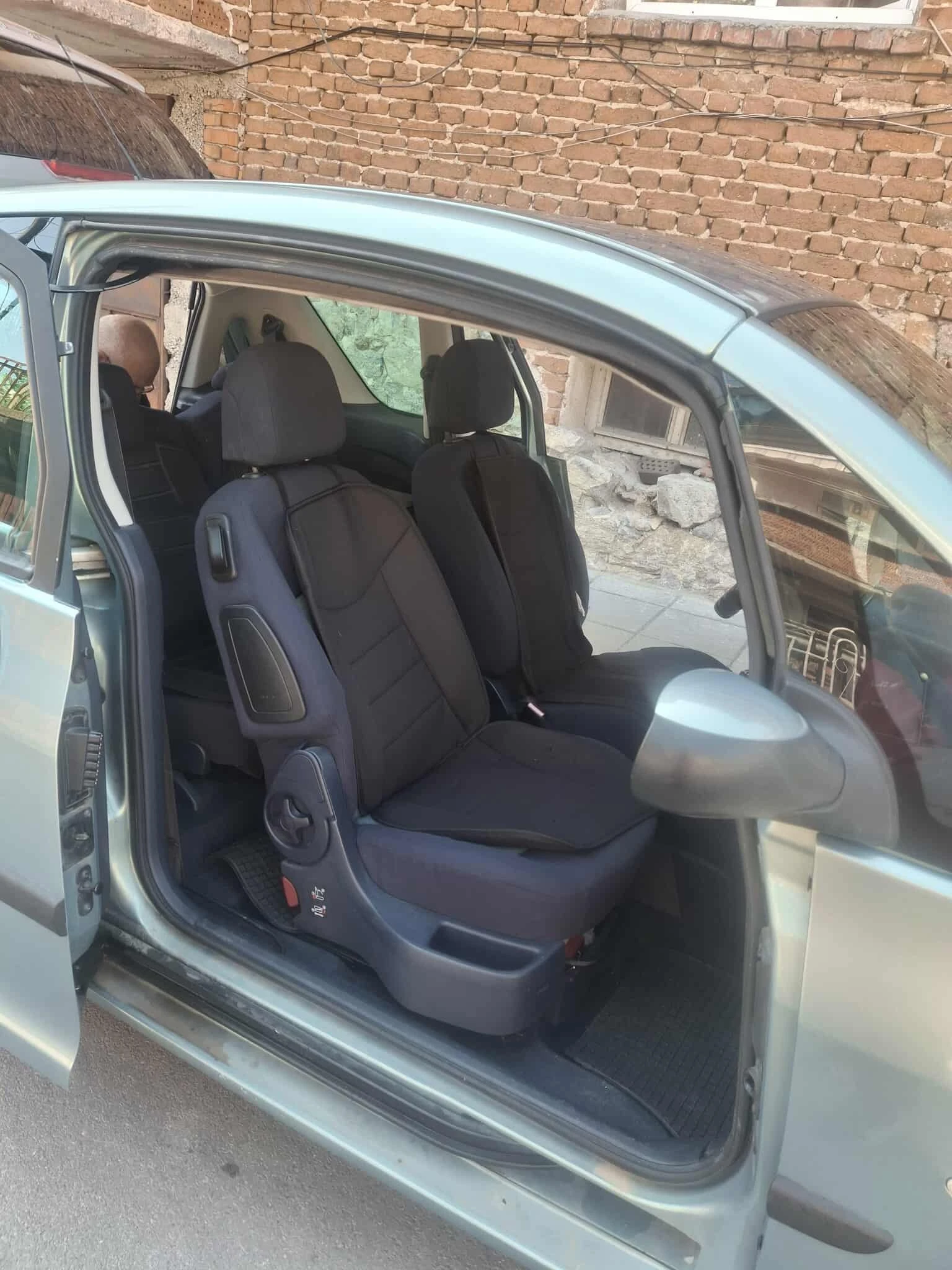 Peugeot 1007 HDI - изображение 5