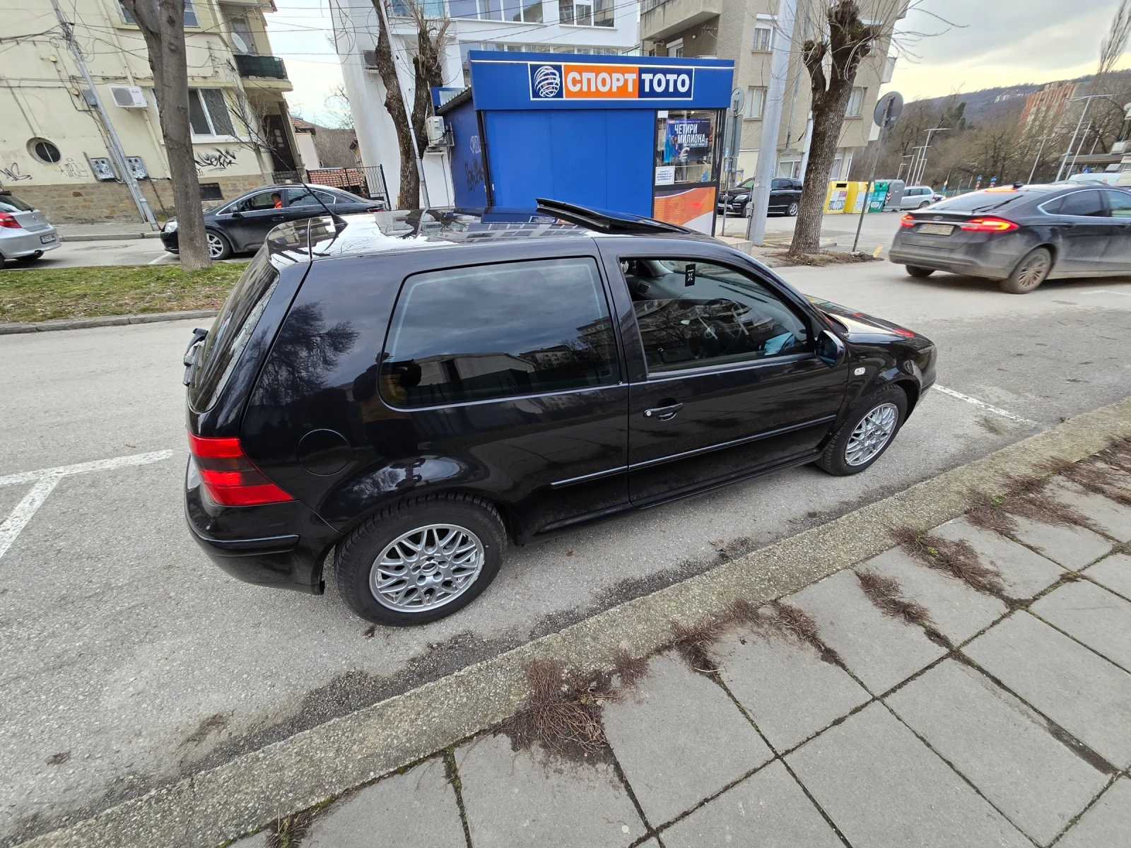 VW Golf 2.0 - изображение 5