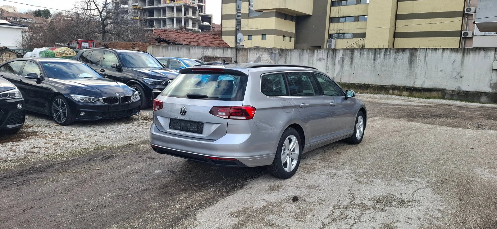 VW Passat 2.0TDI 4Motion ШВЕЙЦАРИЯ, снимка 3 - Автомобили и джипове - 53417578