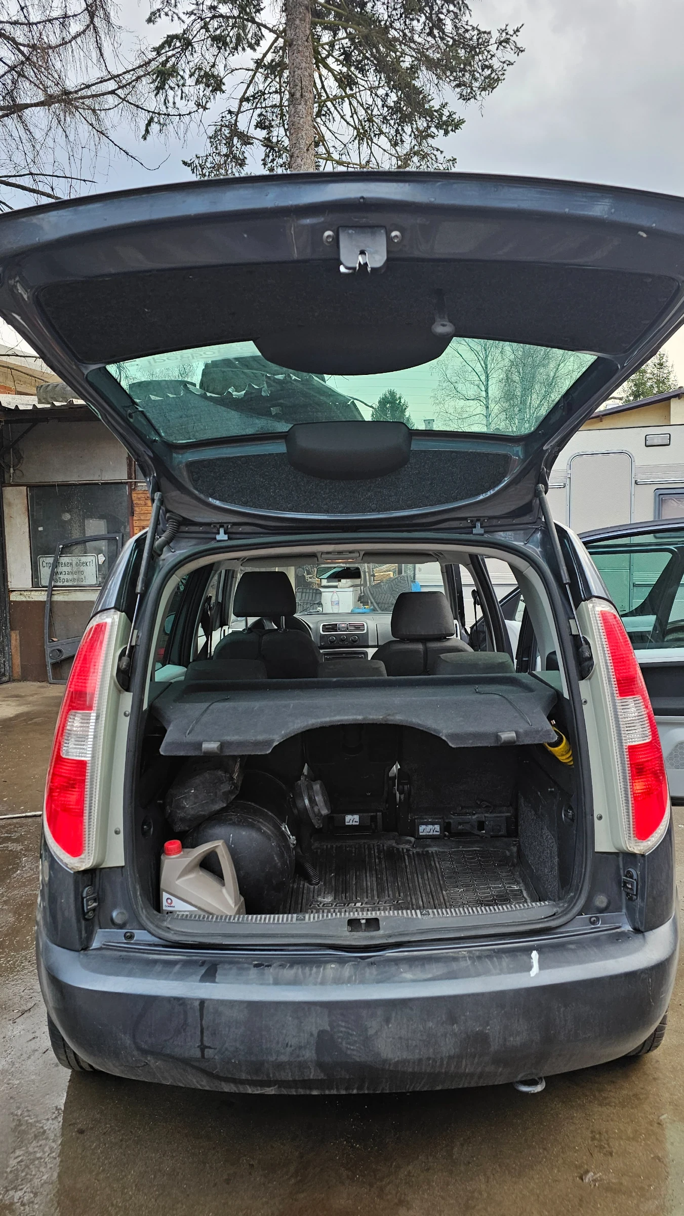 Skoda Roomster, снимка 4 - Автомобили и джипове - 53964367