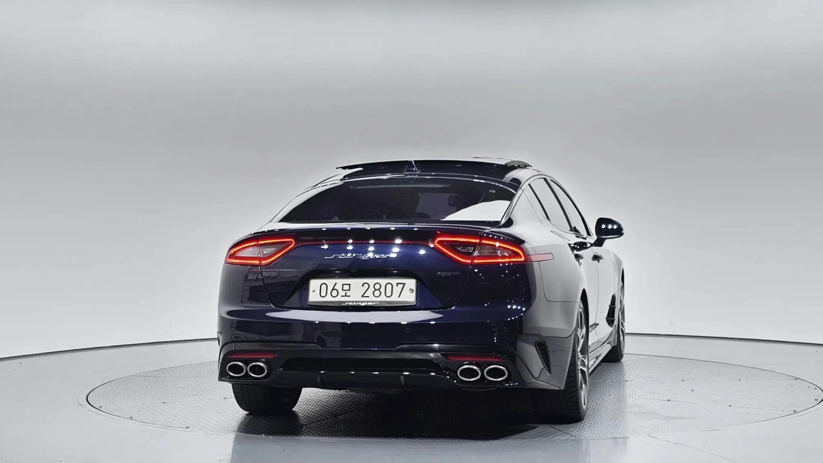 Kia Stinger 3.3 Turbo 2WD, снимка 4 - Автомобили и джипове - 54753289