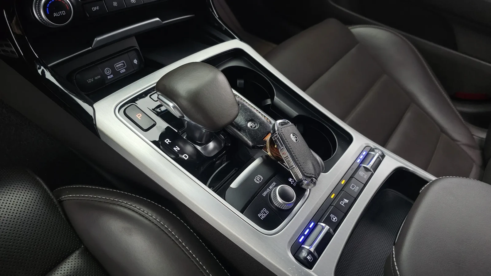 Kia Stinger 3.3 Turbo 2WD, снимка 9 - Автомобили и джипове - 54753289