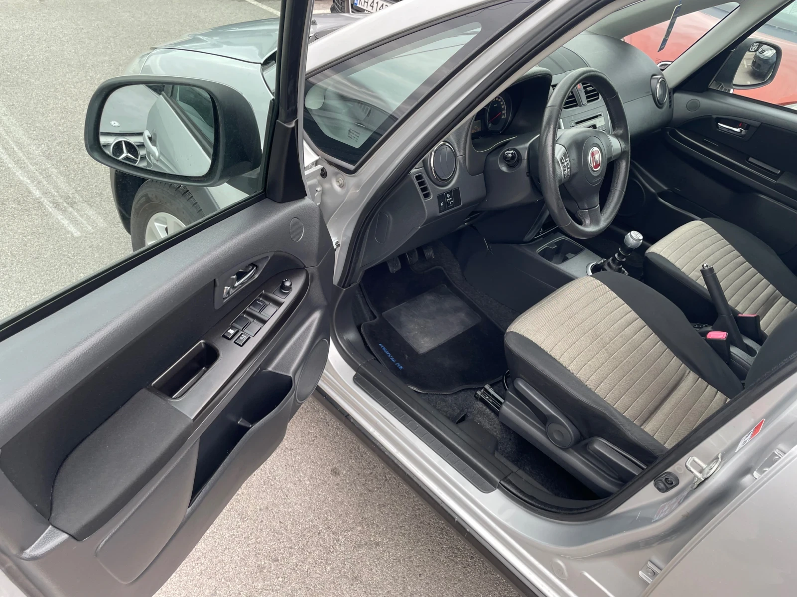 Fiat Sedici 2.0TDI Multijet 135k 4x4, снимка 7 - Автомобили и джипове - 54828794