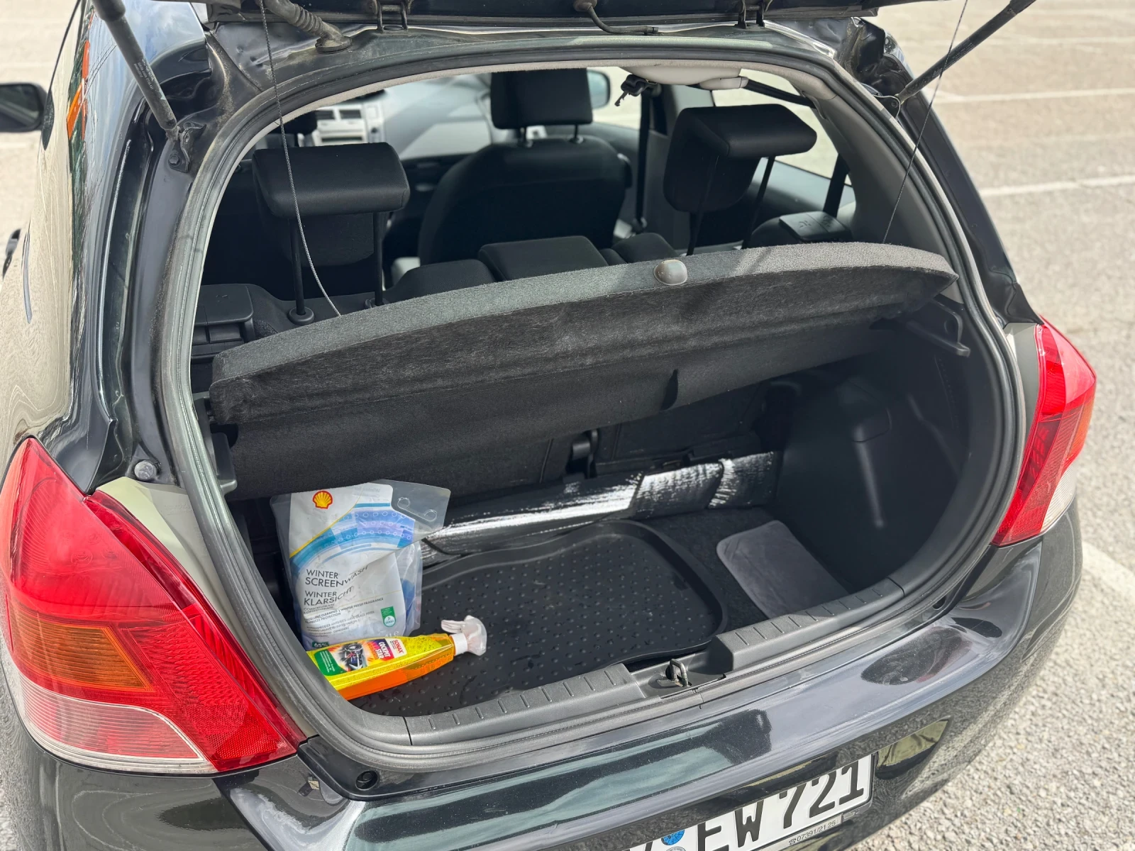 Toyota Yaris, снимка 15 - Автомобили и джипове - 54991061