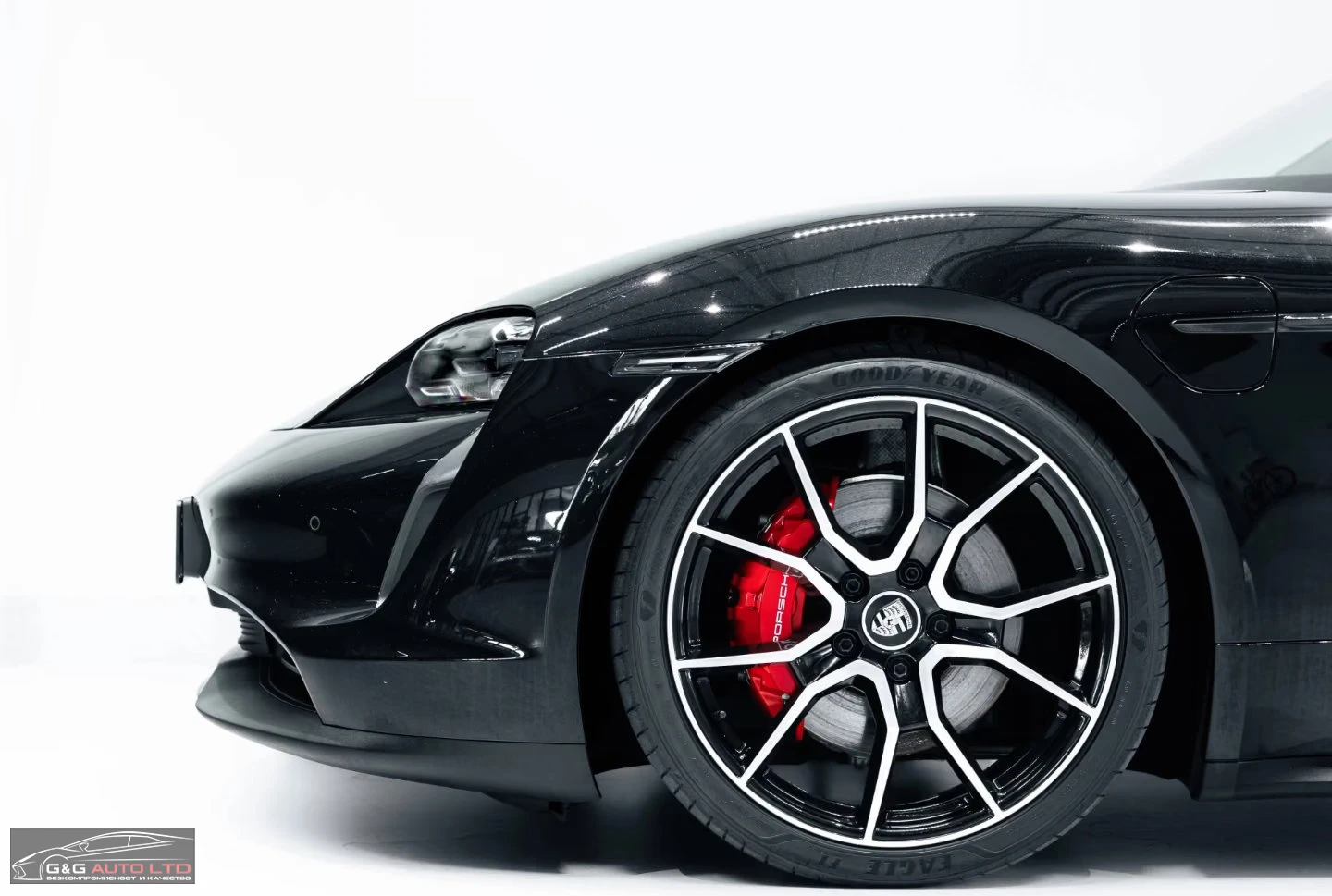 Porsche Taycan 4S/571HP/PLUS/ACC/HUD/PANO/360/KLESS/843z, снимка 4 - Автомобили и джипове - 55804352