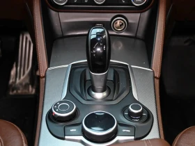 Alfa Romeo Stelvio 2018* Q4* AWD* PANO* SPORT* VULCANO* КРАЙНА ЦЕНА, снимка 14