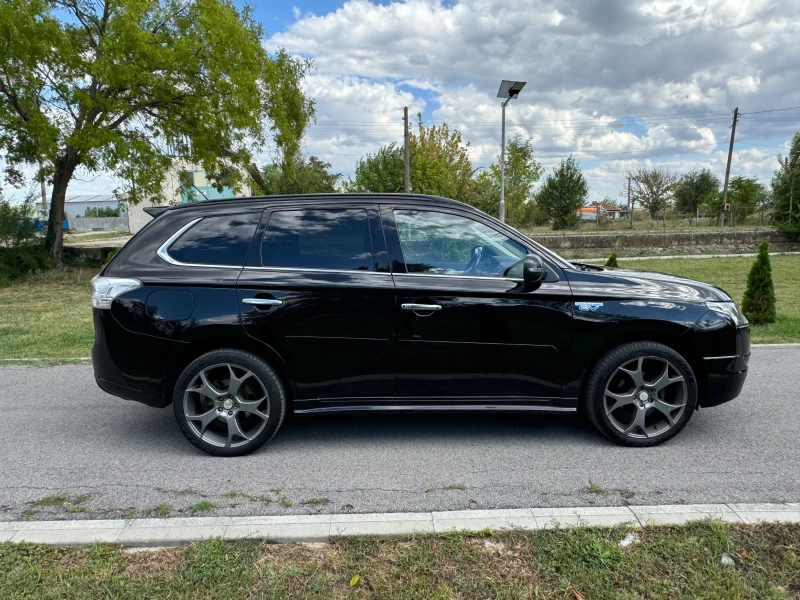 Mitsubishi Outlander PHEV, снимка 3 - Автомобили и джипове - 47258065