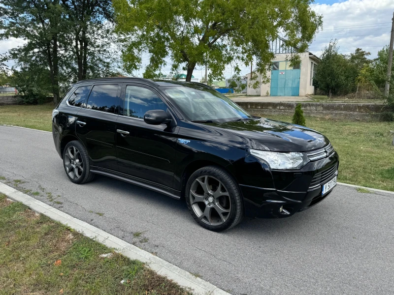 Mitsubishi Outlander PHEV, снимка 2 - Автомобили и джипове - 47258065