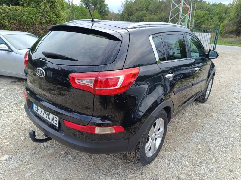 Kia Sportage  LPG ПРИНС. НАВИ. КОЖА. КАМЕРА. ТЕГЛИЧ, снимка 2 - Автомобили и джипове - 52583251