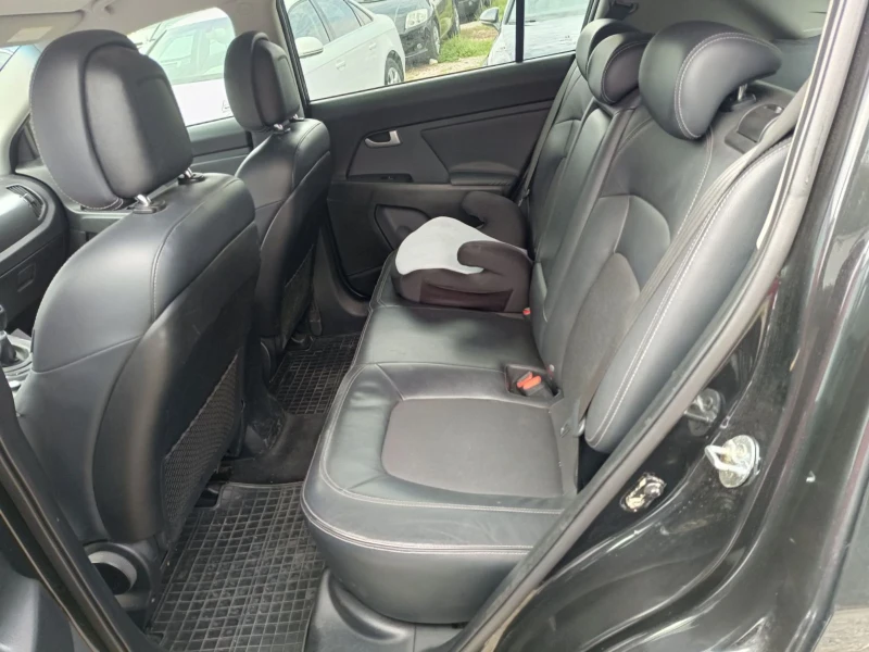 Kia Sportage  LPG ПРИНС. НАВИ. КОЖА. КАМЕРА. ТЕГЛИЧ, снимка 13 - Автомобили и джипове - 52583251