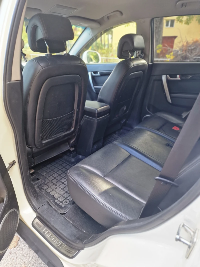 Chevrolet Captiva 2.4 Ecotech AWD, снимка 8 - Автомобили и джипове - 52466780