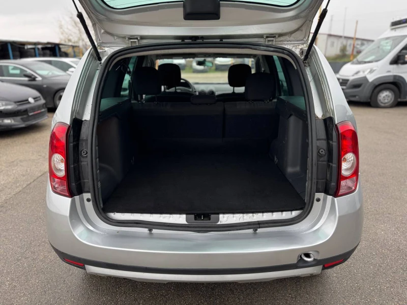 Dacia Duster 1.6i 4x4 -10%, снимка 16 - Автомобили и джипове - 52468731