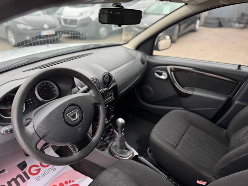 Dacia Duster 1.6i 4x4 -10%, снимка 10 - Автомобили и джипове - 52468731