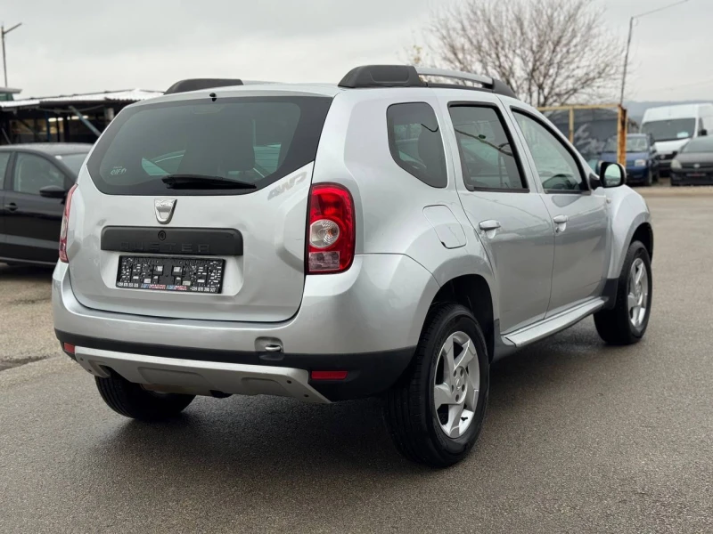 Dacia Duster 1.6i 4x4 -10%, снимка 6 - Автомобили и джипове - 52468731