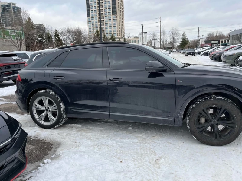 Audi Q8 * Progressiv * CARFAX * ФИНАНСИРАНЕ, снимка 3 - Автомобили и джипове - 52768139