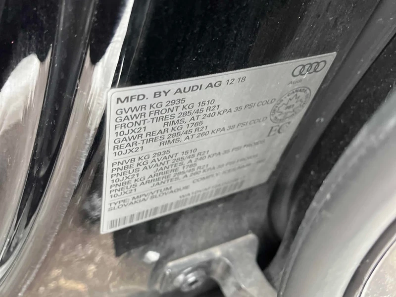 Audi Q8 * Progressiv * CARFAX * ФИНАНСИРАНЕ, снимка 11 - Автомобили и джипове - 52768139