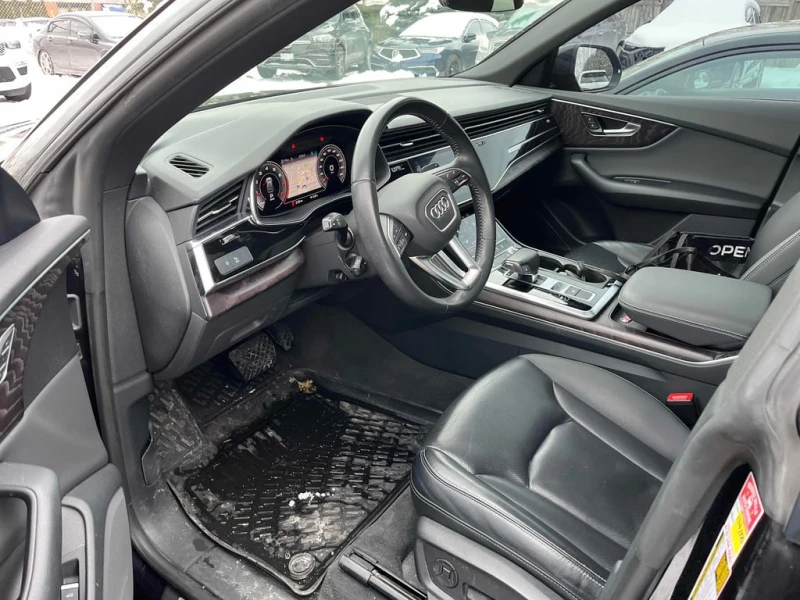 Audi Q8 * Progressiv * CARFAX * ФИНАНСИРАНЕ, снимка 5 - Автомобили и джипове - 52768139