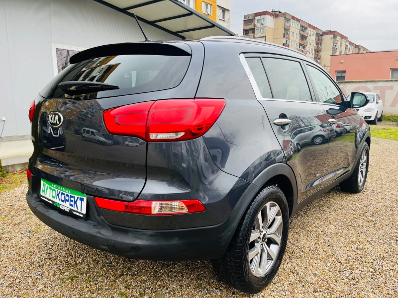 Kia Sportage 1.6i BI FUEL Перфектен, снимка 7 - Автомобили и джипове - 53041873
